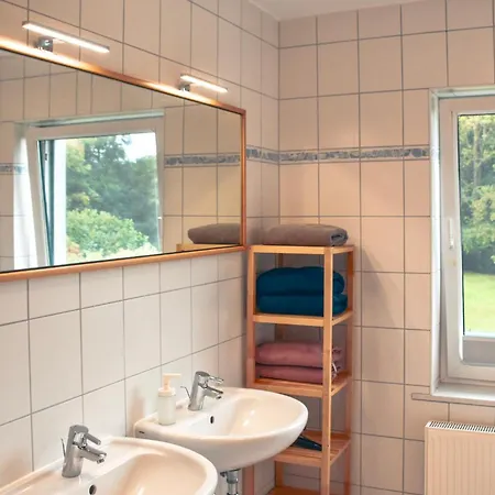 Fiete 1 - Familienferienhaus Auf Ruegen *